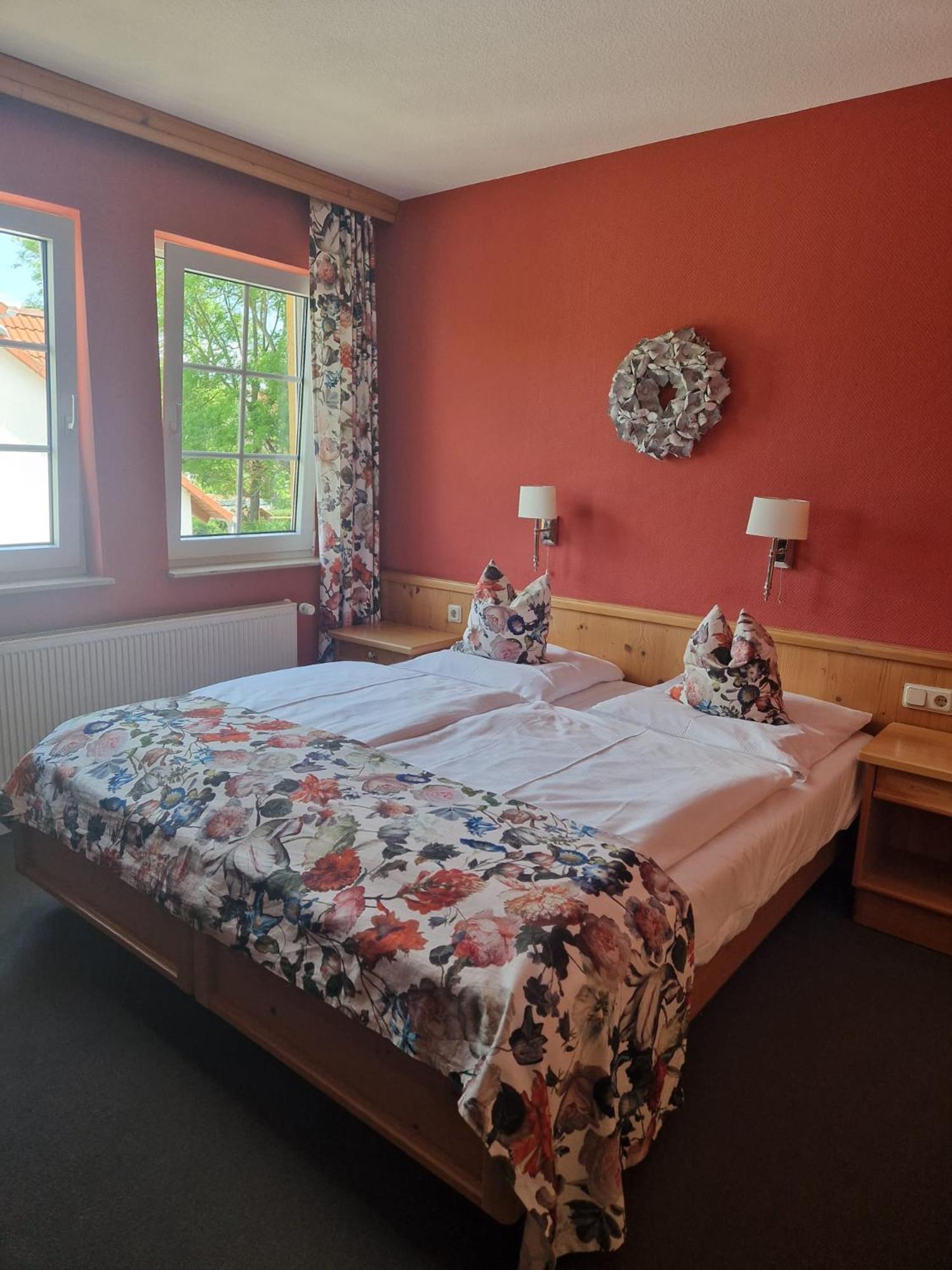 Hildebrandts Landhotel Klettbach Экстерьер фото
